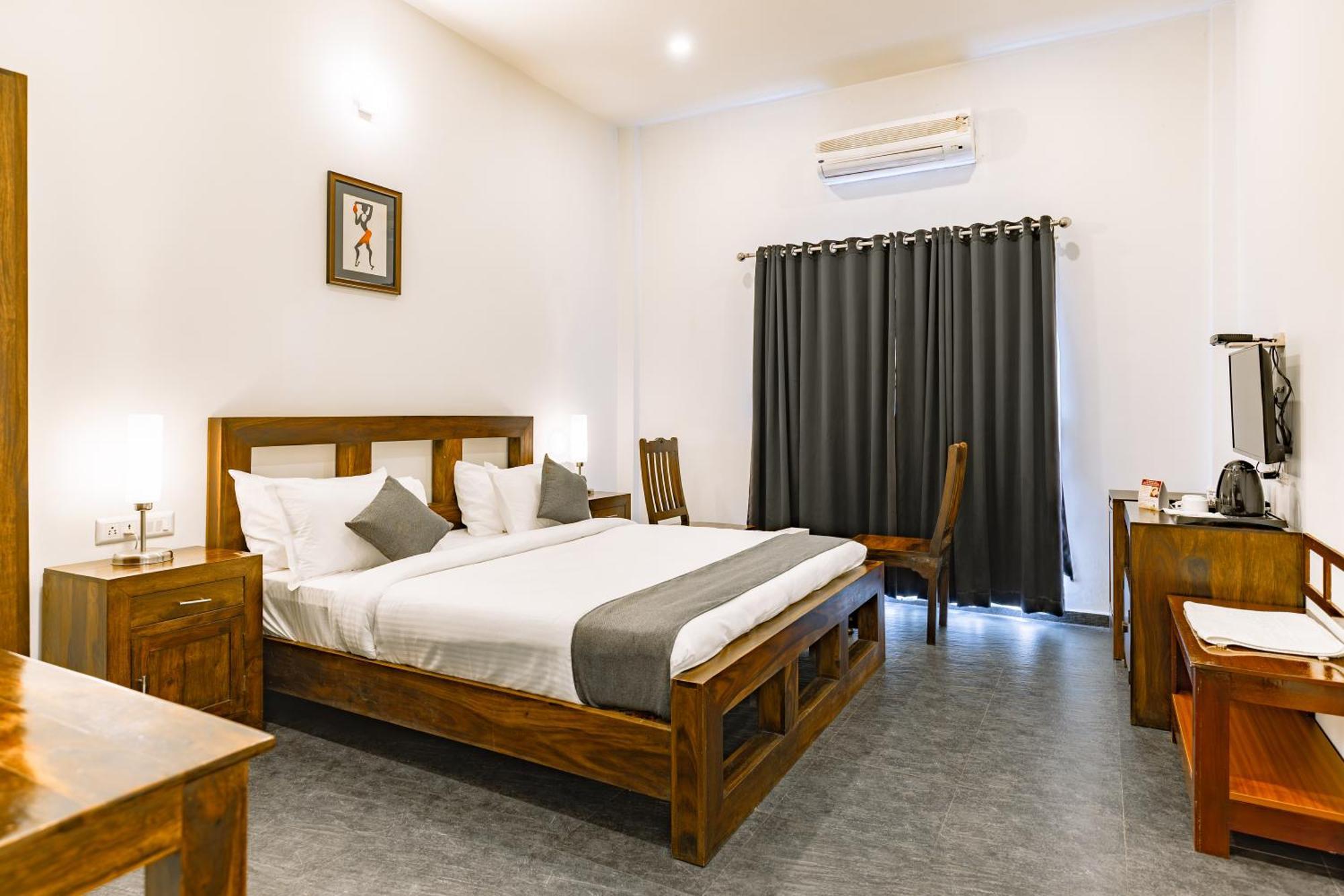 Hotel Narendra Central Muvattupuzha Esterno foto