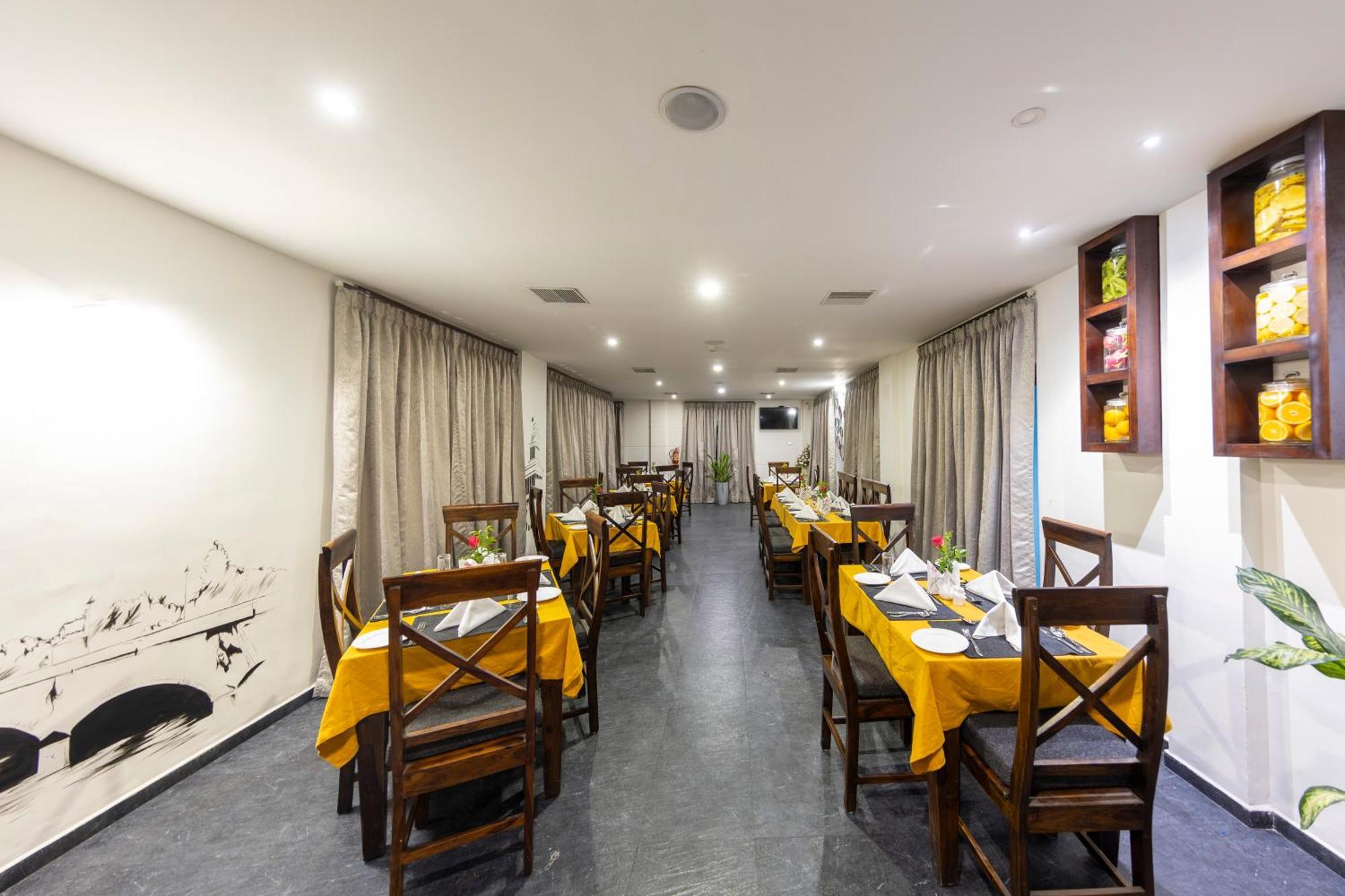 Hotel Narendra Central Muvattupuzha Esterno foto