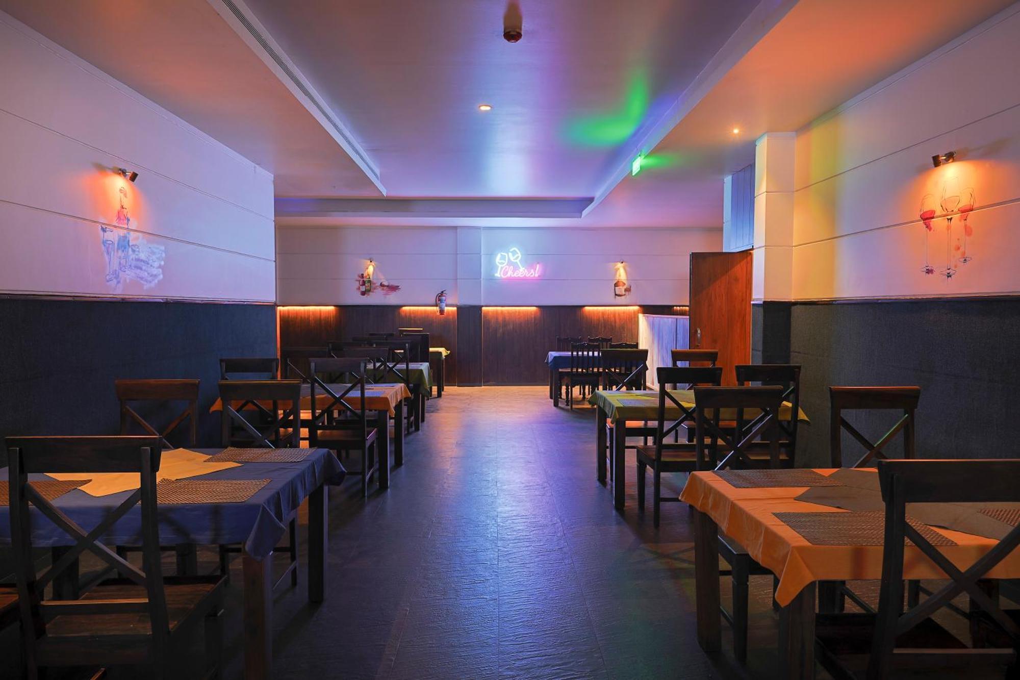 Hotel Narendra Central Muvattupuzha Esterno foto